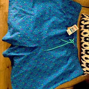 NWT Men’s XL Vineyard Vines swim trunks